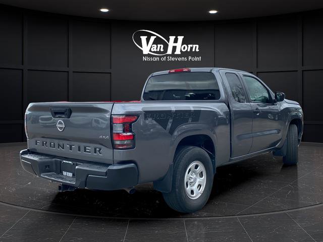 Used 2024 Nissan Frontier S w/ Graphics Package image 3