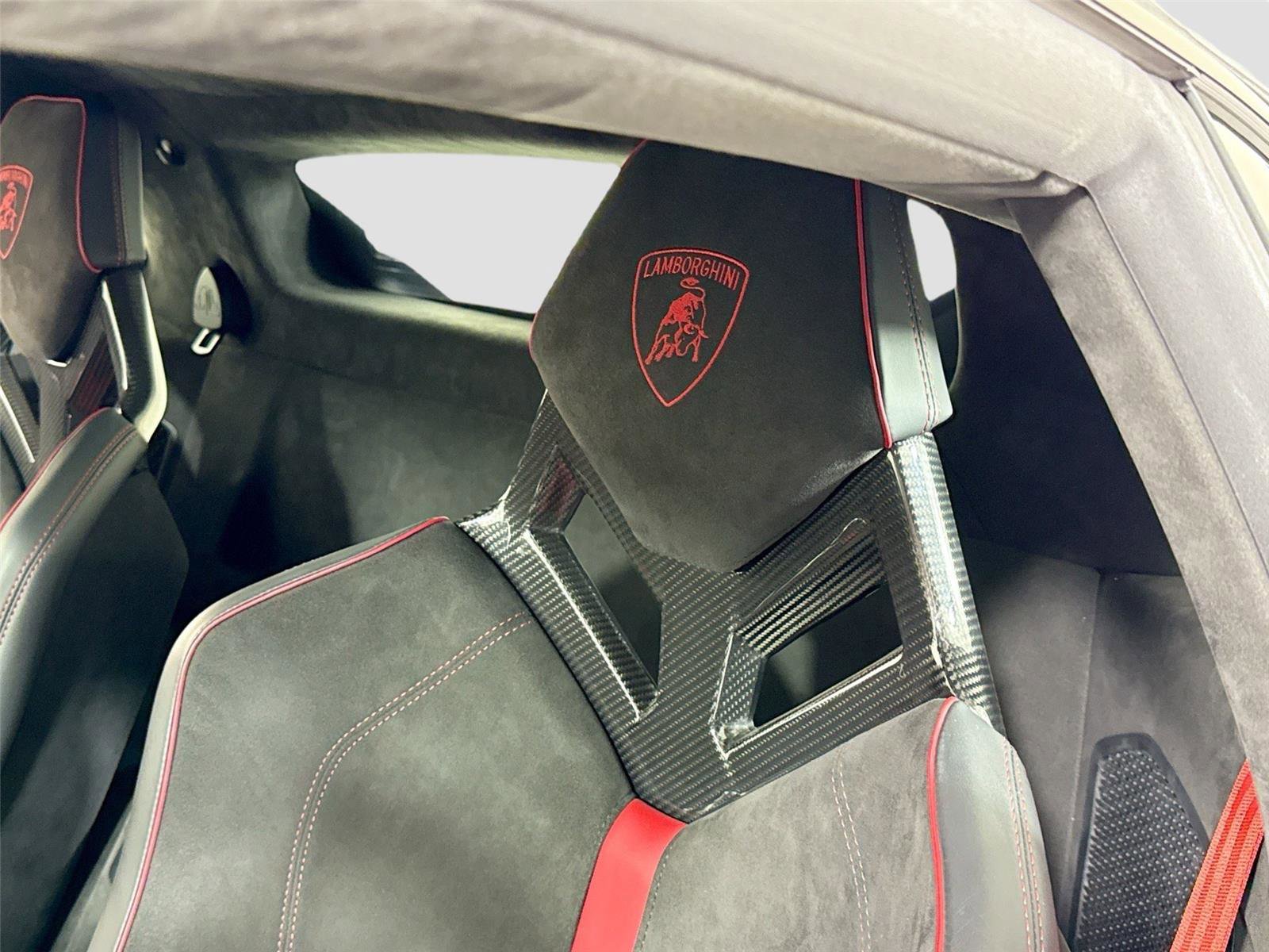 Used 2024 Lamborghini Huracan Tecnica image 13