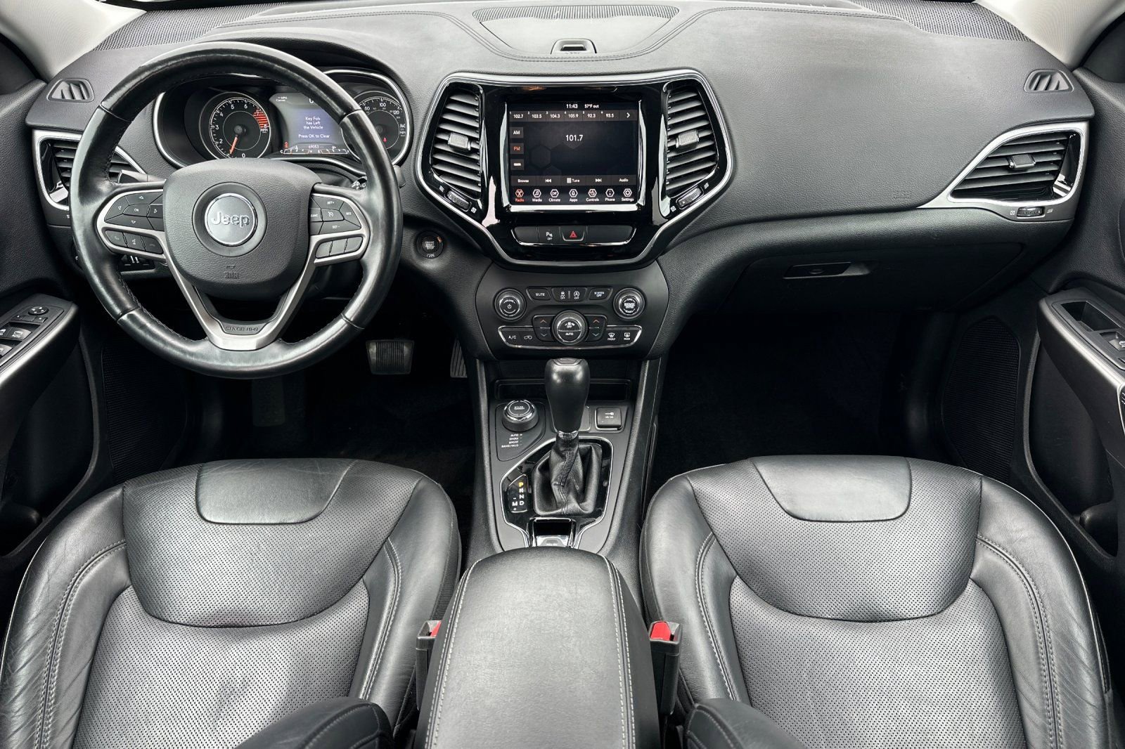 Used 2019 Jeep Cherokee Limited image 13