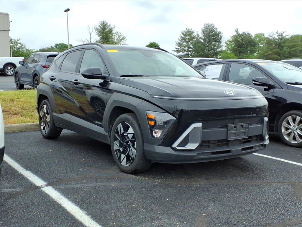 Used 2024 Hyundai Kona SEL FWD image 9