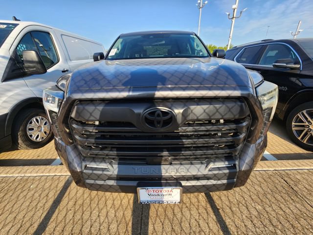 Used 2022 Toyota Tundra SR5 AWD/4WD image 2