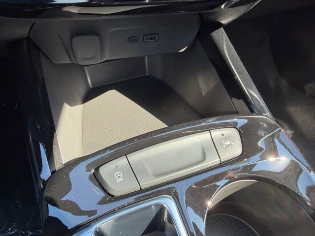 New 2026 Chevrolet Trax LT w/ Midnight Edition image 18