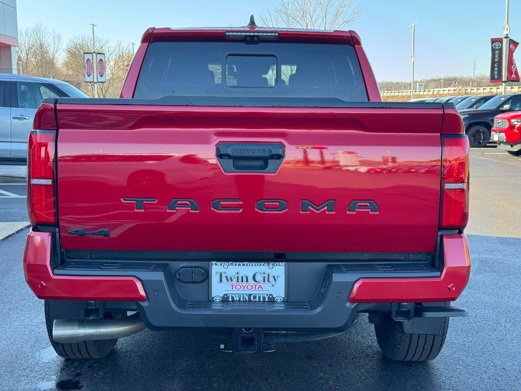 Certified 2024 Toyota Tacoma TRD Sport w/ TRD Sport Premium Package AWD/4WD image 5