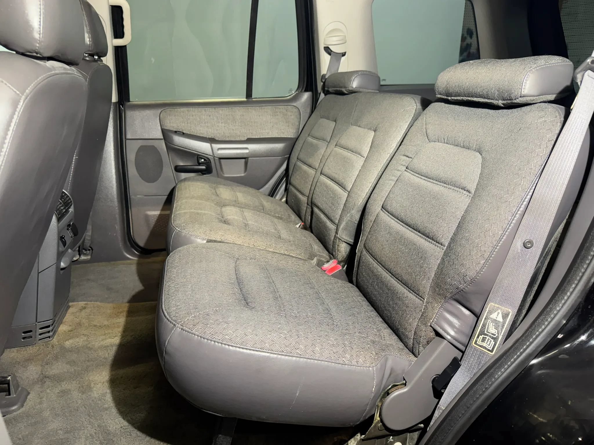 Used 2002 Ford Explorer XLS AWD/4WD image 19