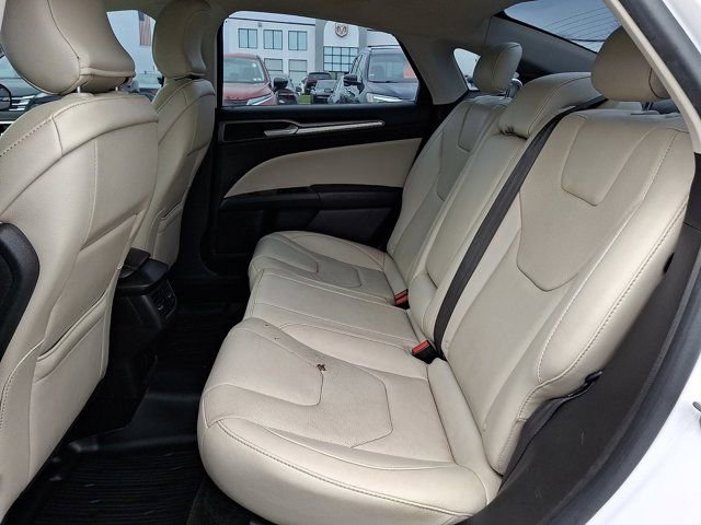 Used 2016 Ford Fusion Titanium FWD image 13