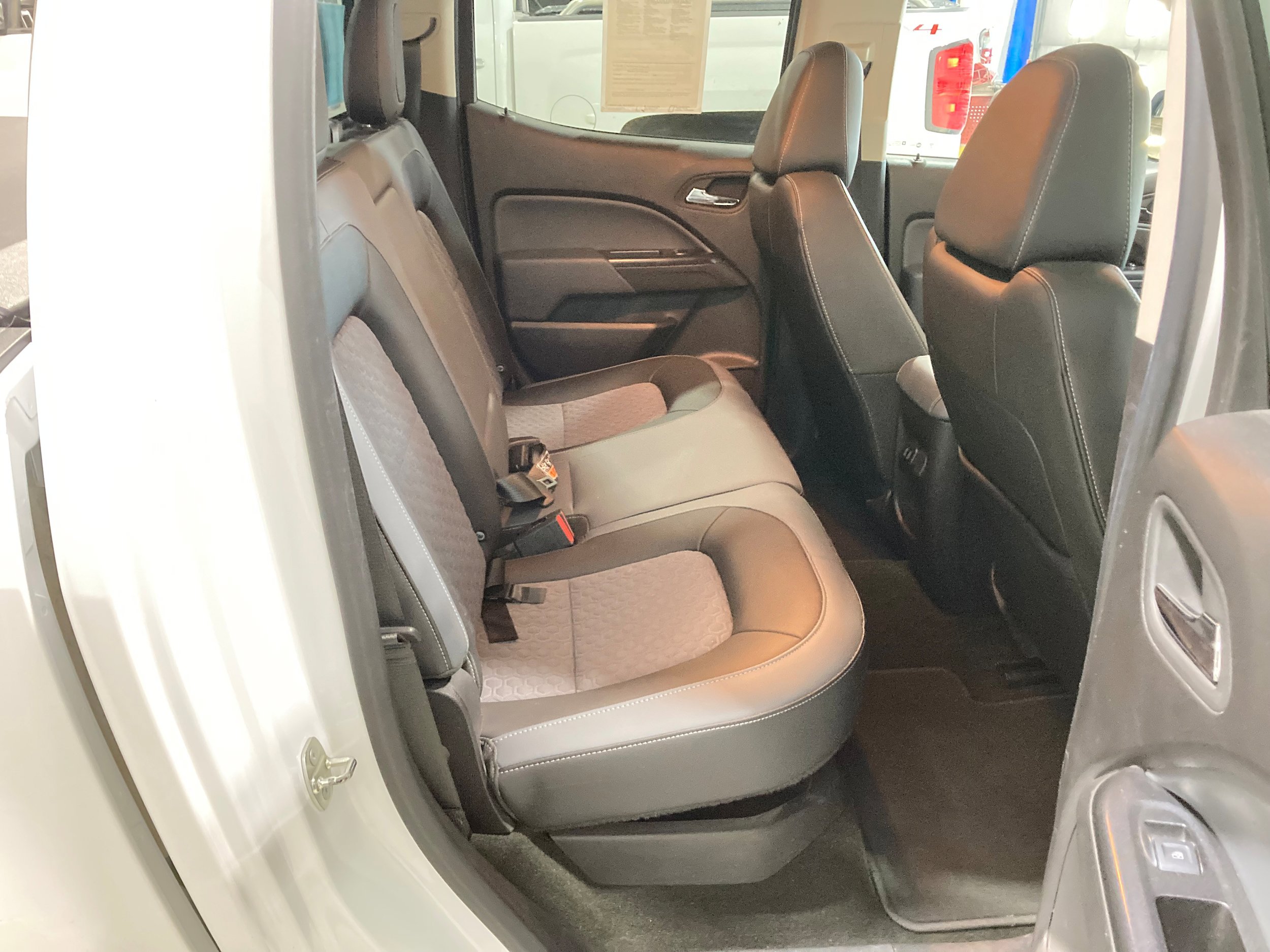Used 2017 Chevrolet Colorado Z71 image 7