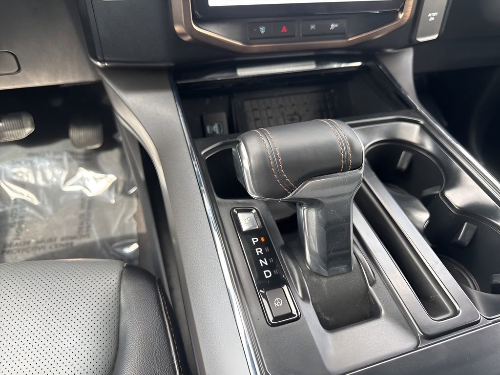 Used 2023 Ford F150 Lightning Lariat image 17