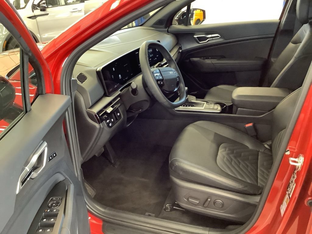 Certified 2026 Kia Sportage X-Line w/ X-Line Technology Package AWD/4WD image 19