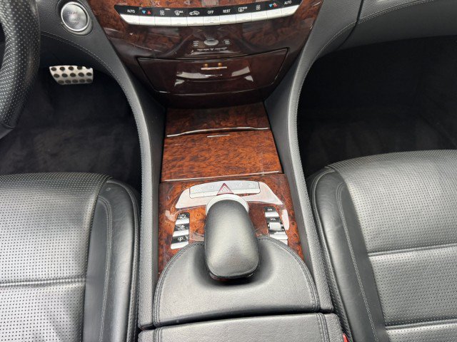 Used 2010 Mercedes-Benz CL 63 AMG w/ Distronic Plus Pkg image 37