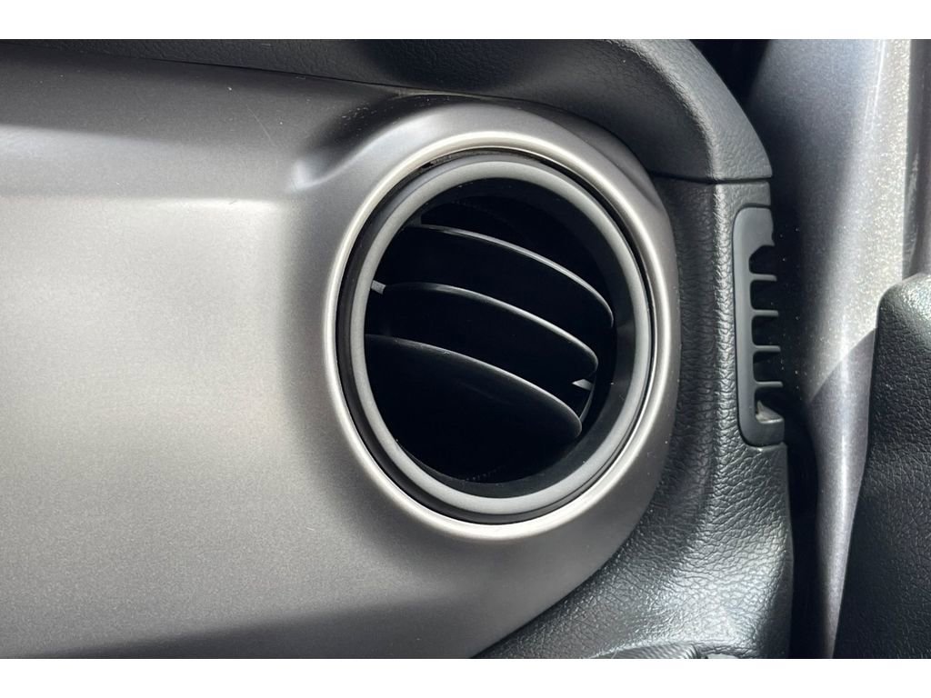 Used 2019 Jeep Wrangler Sport image 30