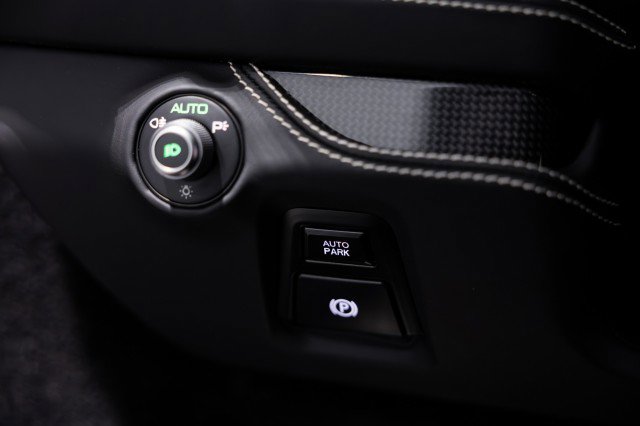 Used 2020 Ferrari F8 Tributo image 53