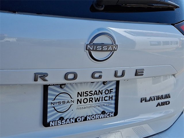 New 2026 Nissan Rogue Platinum image 12