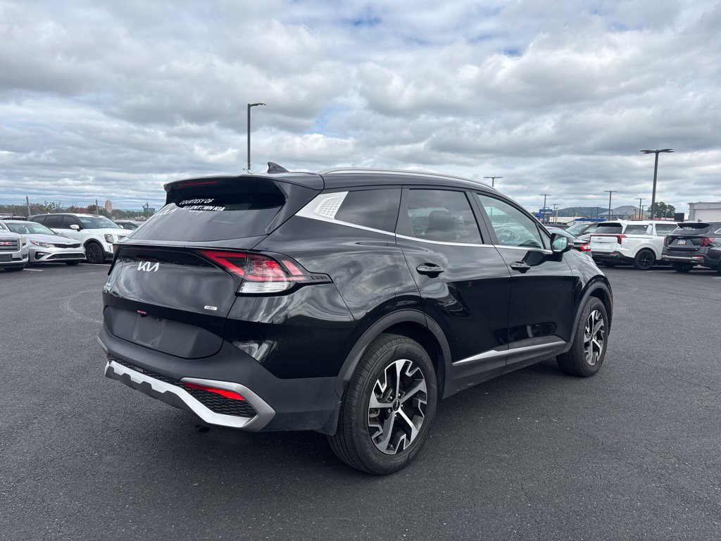 Used 2025 Kia Sportage EX AWD/4WD image 2
