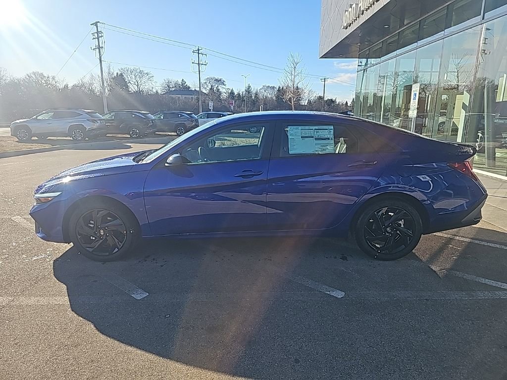 New 2026 Hyundai Elantra Sport image 2