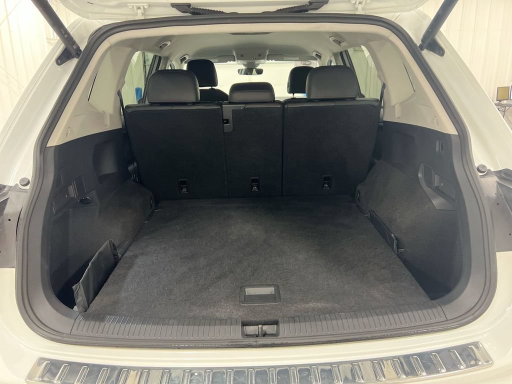 Used 2024 Volkswagen Tiguan SE AWD/4WD image 23