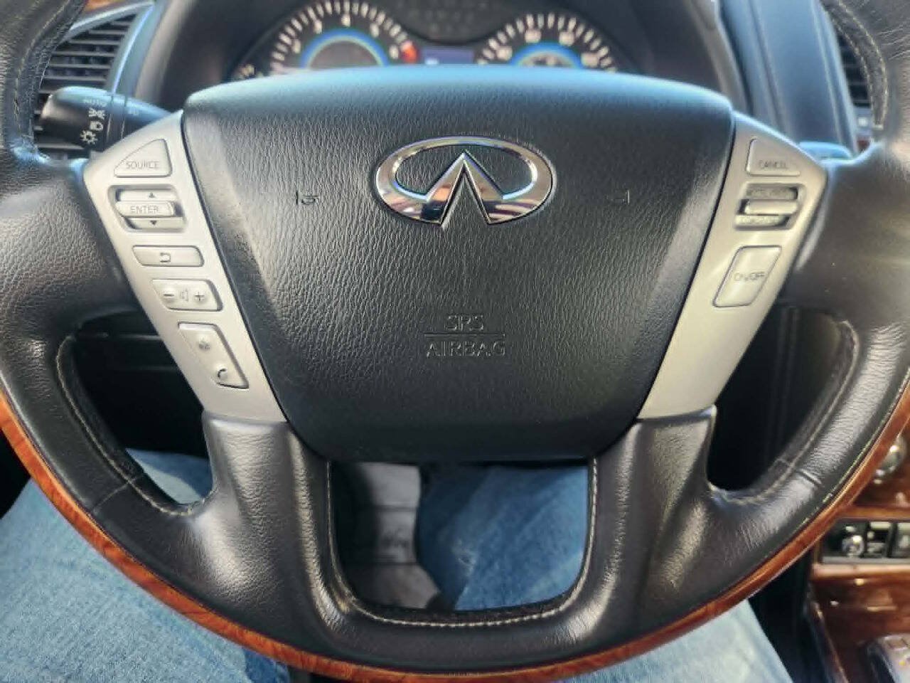 Used 2017 INFINITI QX80 4WD image 29