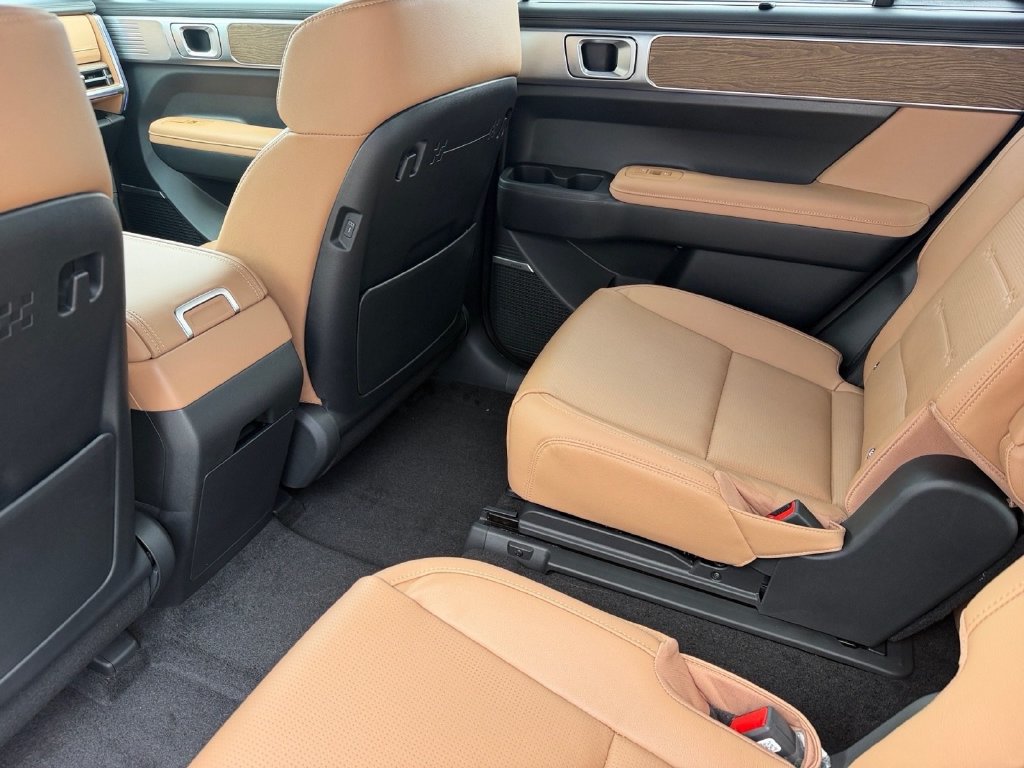 New 2027 Hyundai Santa Fe Limited AWD/4WD image 18