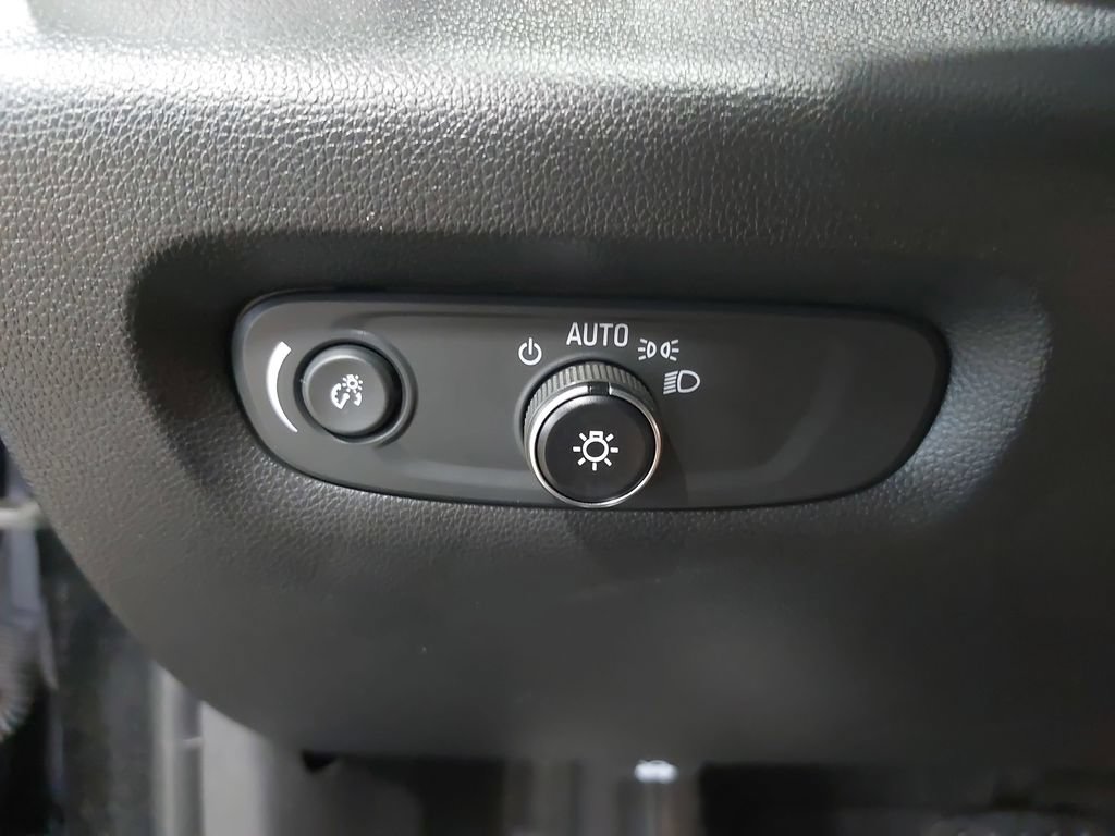 Used 2020 Chevrolet Traverse LS w/ LPO, Floor Liner Package AWD/4WD image 26