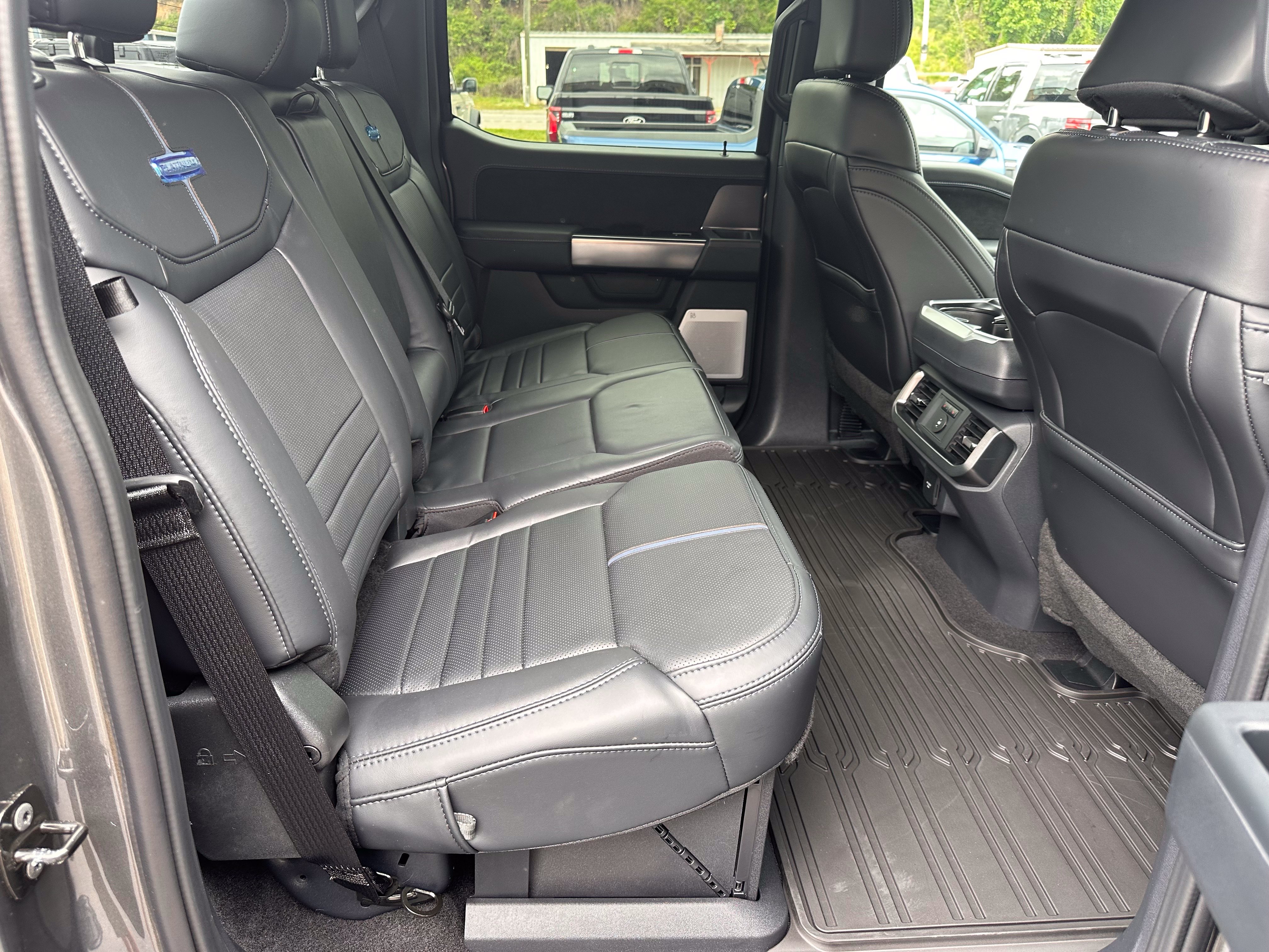 Used 2025 Ford F150 Platinum w/ Equipment Group 702A High AWD/4WD image 19