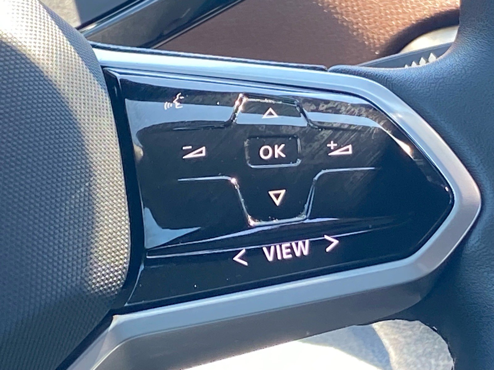 Certified 2023 Volkswagen ID.4 Pro RWD image 7