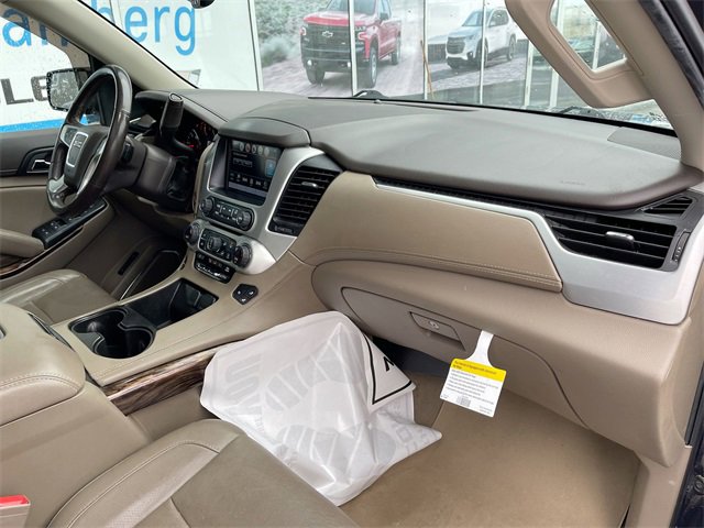 Used 2020 GMC Yukon XL SLT w/ Premium Edition image 29