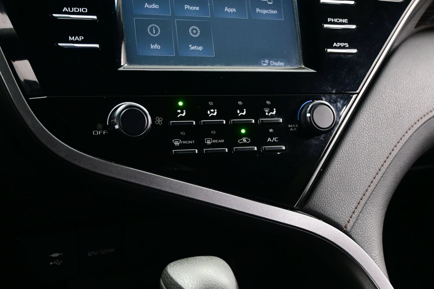 Used 2019 Toyota Camry LE FWD image 20