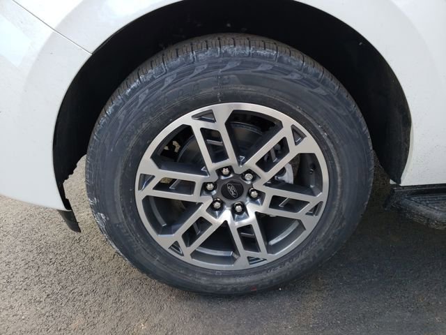 New 2026 Ford Expedition Active image 28