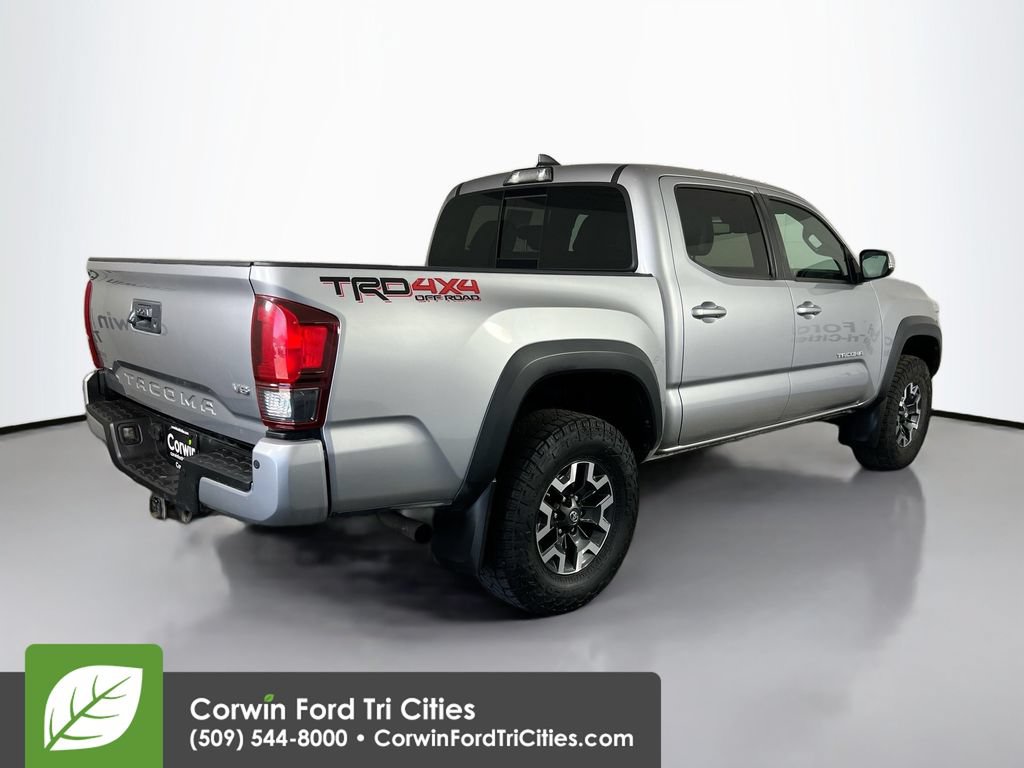 Used 2019 Toyota Tacoma TRD Off-Road w/ TRD Premium Off Road Package AWD/4WD image 15