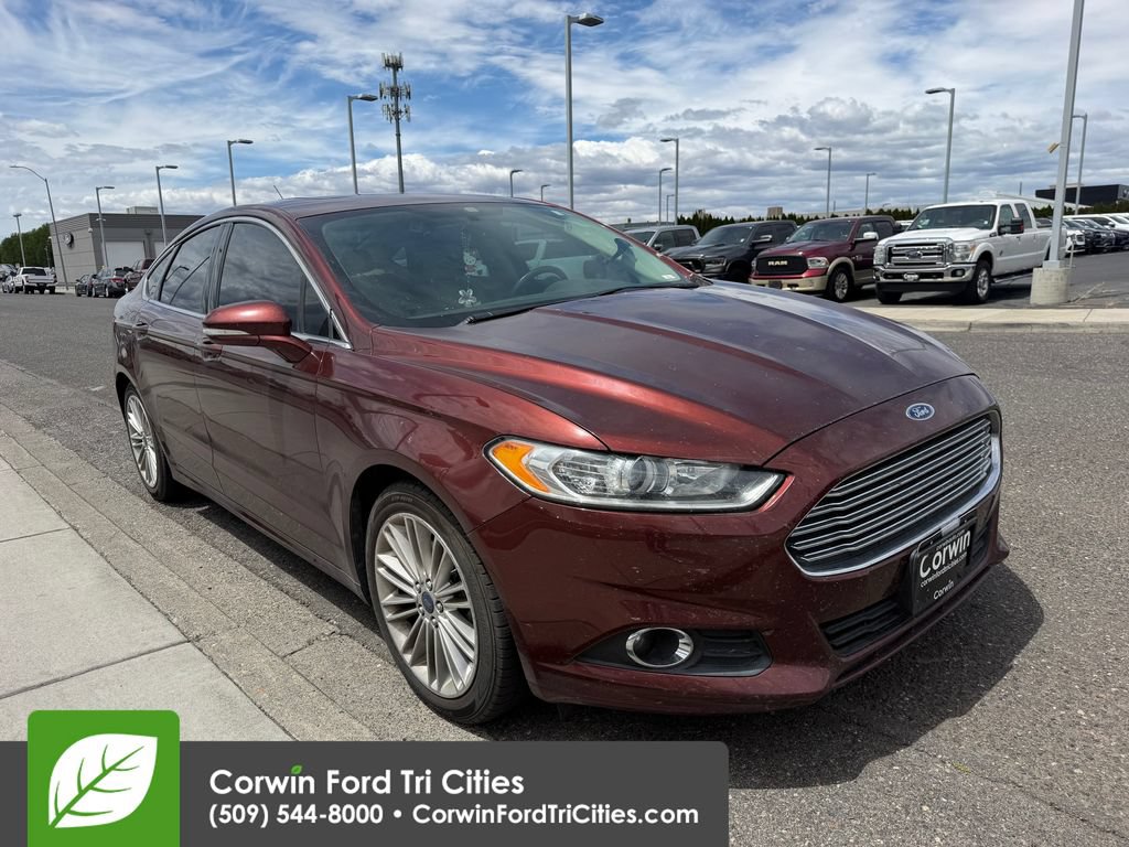 Used 2015 Ford Fusion SE w/ Equipment Group 202A FWD image 14