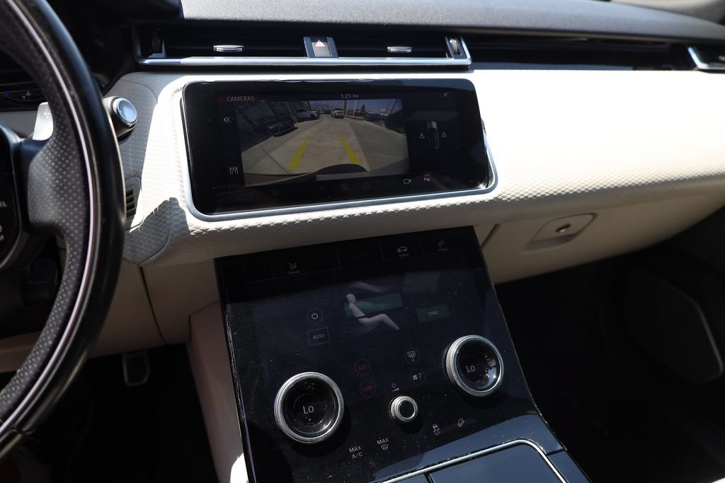 Used 2018 Land Rover Range Rover Velar R-Dynamic SE AWD/4WD image 15