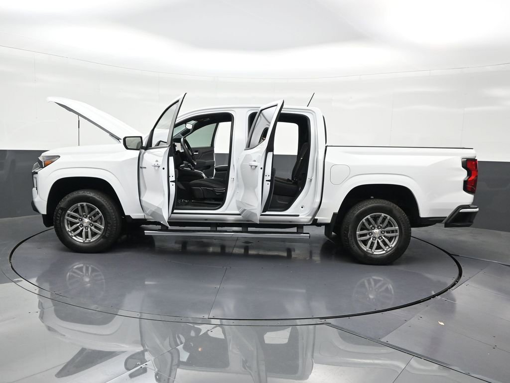 Used 2024 Chevrolet Colorado LT w/ LT Convenience Package image 36