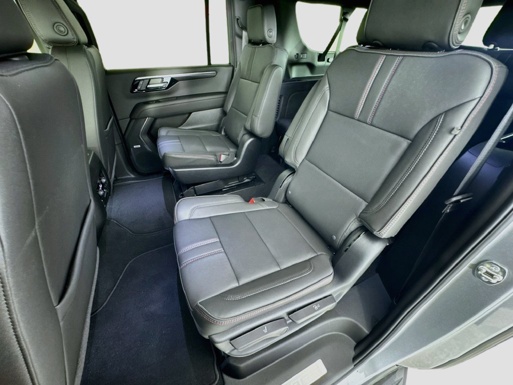 New 2026 Chevrolet Suburban RST w/ Comfort Package RWD image 24