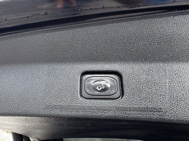 Used 2018 Ford Explorer Limited image 56