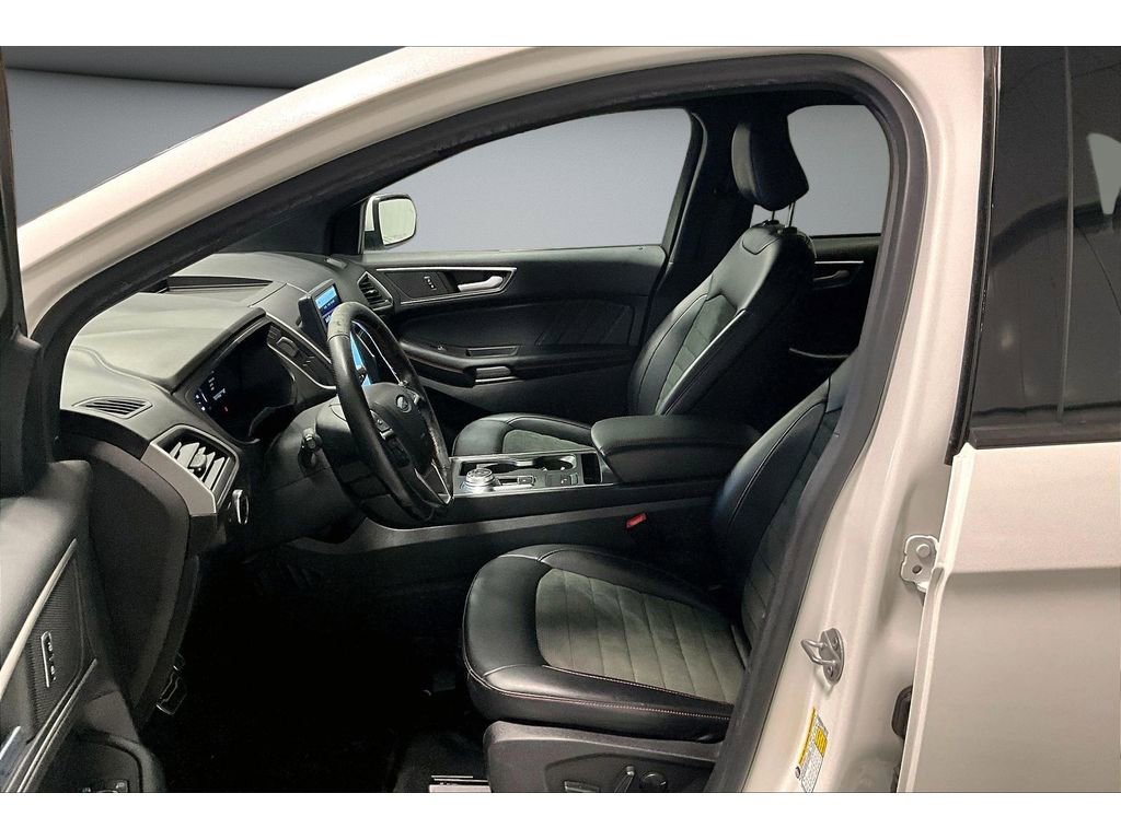 Used 2022 Ford Edge ST-Line image 27