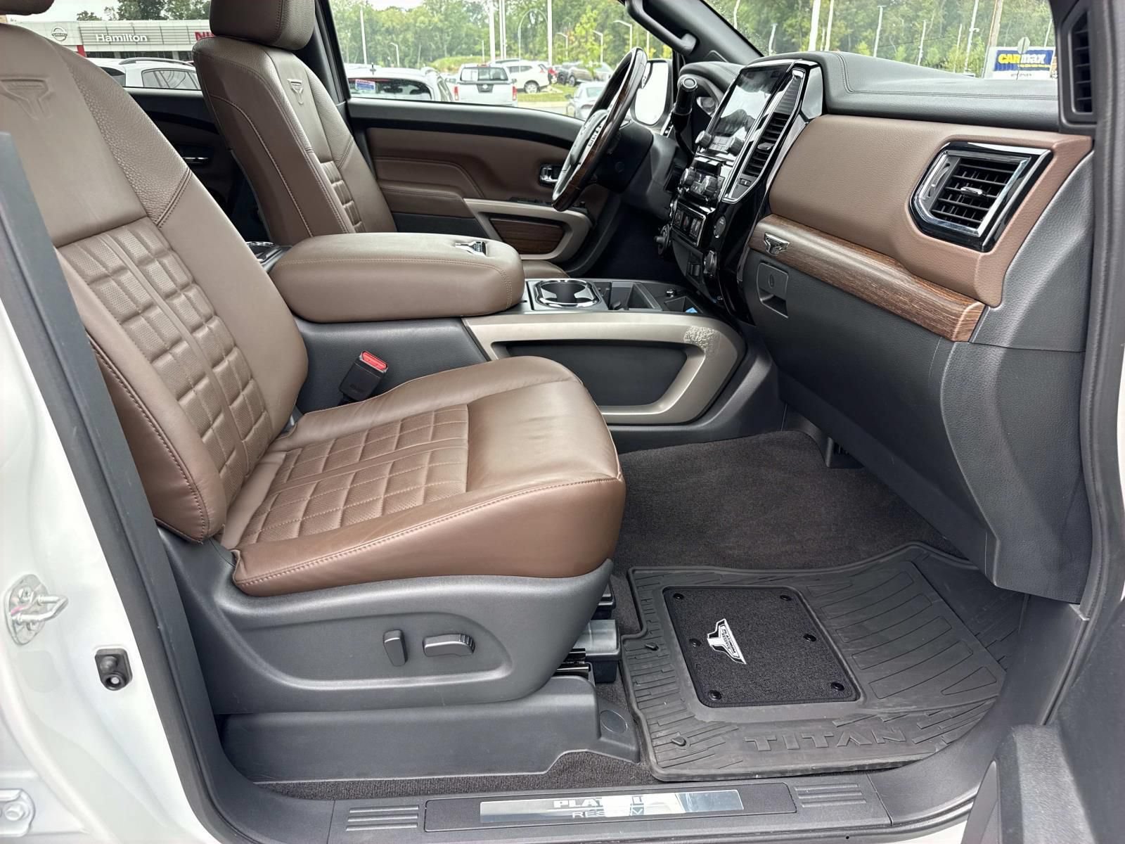 Used 2021 Nissan Titan Platinum Reserve w/ Moonroof Package AWD/4WD image 25