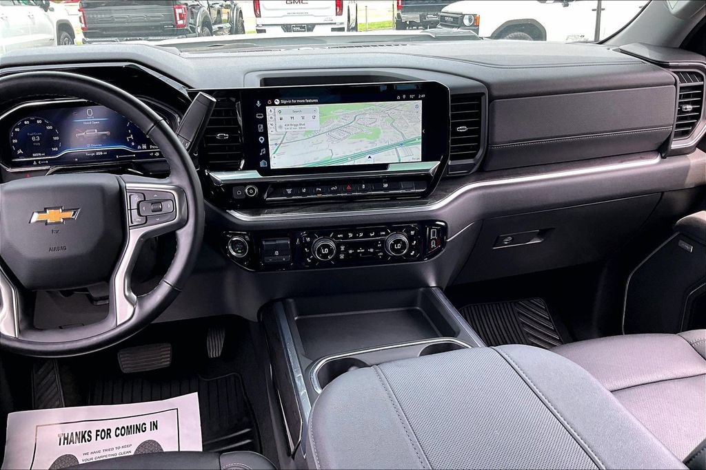 Used 2025 Chevrolet Silverado 2500 LTZ w/ LTZ Convenience Package AWD/4WD image 8