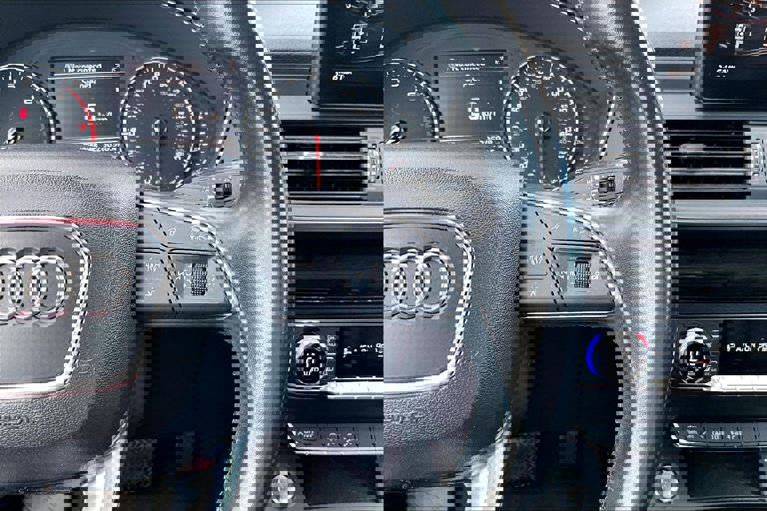 Used 2018 Audi Q5 2.0T Premium w/ Convenience Package AWD/4WD image 19