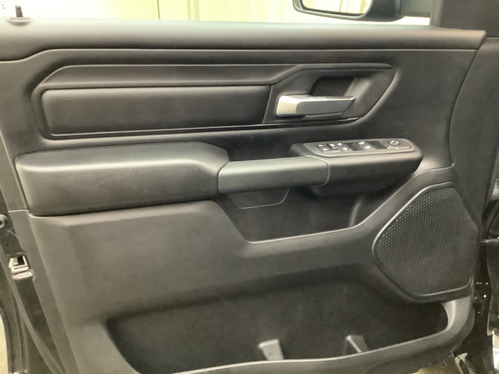 New 2026 RAM 1500 Express AWD/4WD image 11