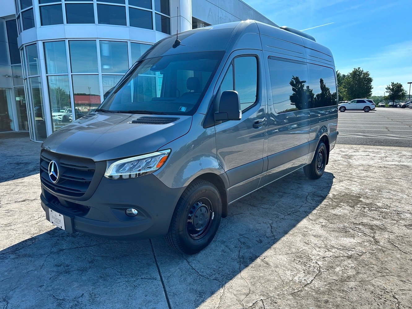 Certified 2024 Mercedes-Benz Sprinter 2500 image 8
