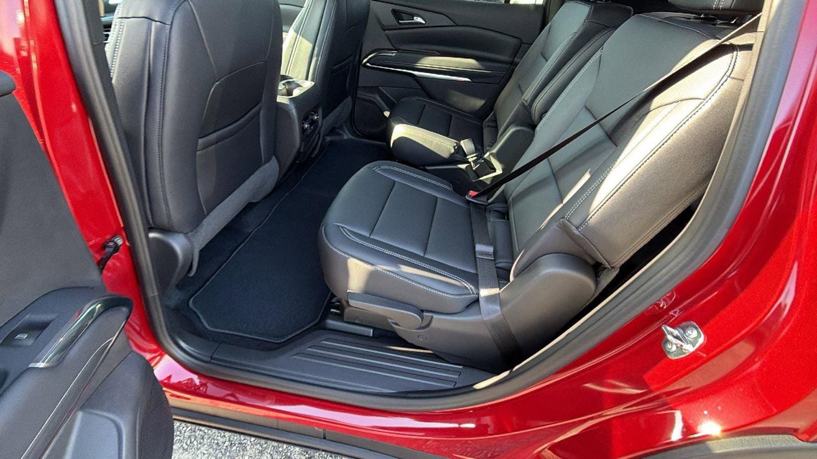 New 2026 Chevrolet Traverse LT FWD image 16