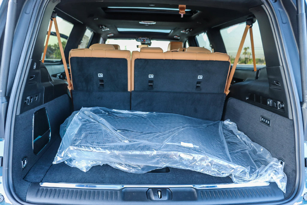 New 2026 Jeep Grand Wagoneer L Summit AWD/4WD image 29