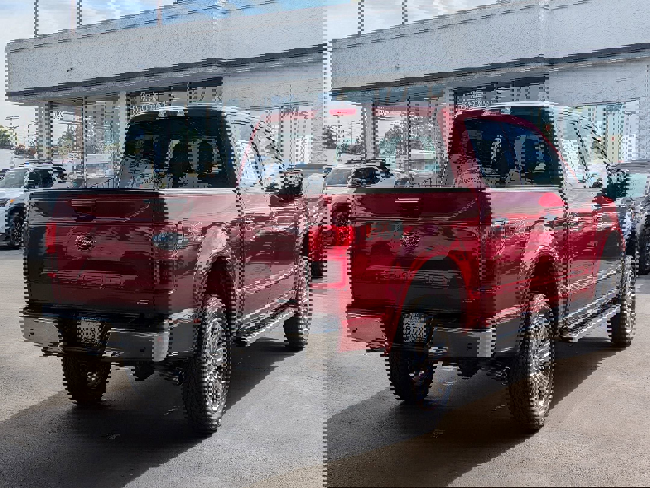 Used 2019 Ford F150 Lariat w/ Equipment Group 502A Luxury image 4