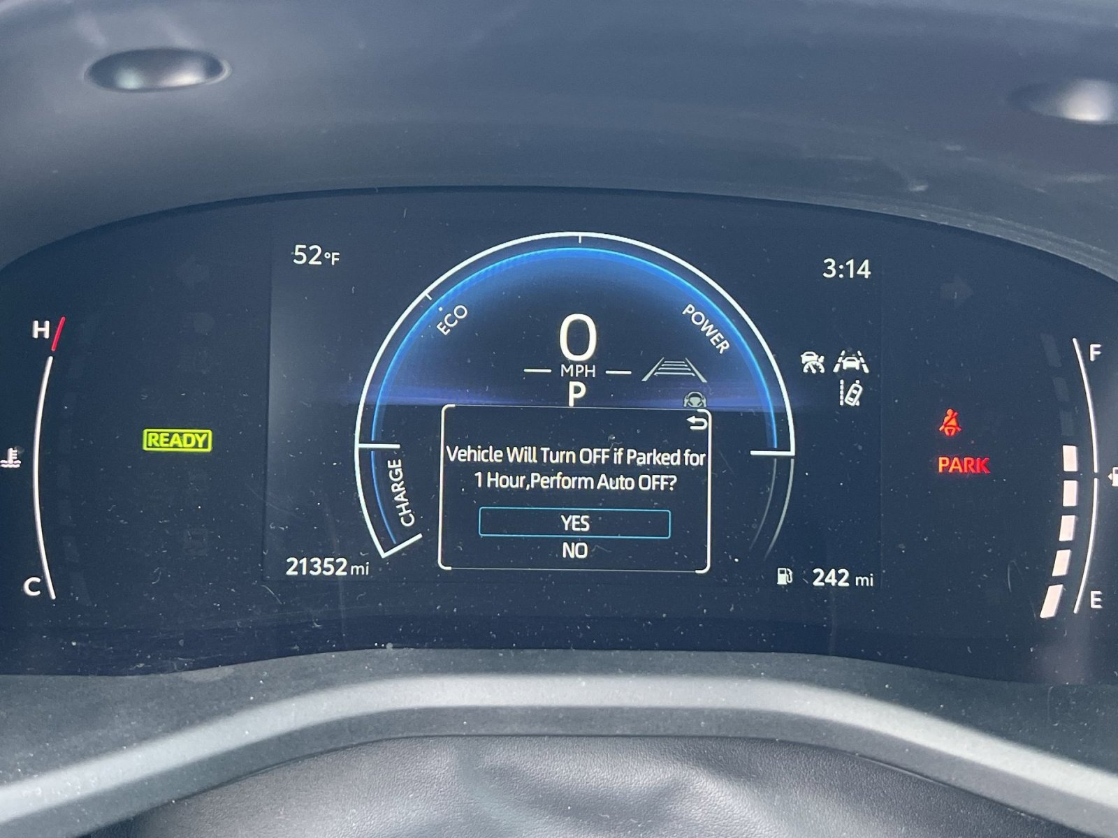 Used 2025 Toyota Camry LE image 15