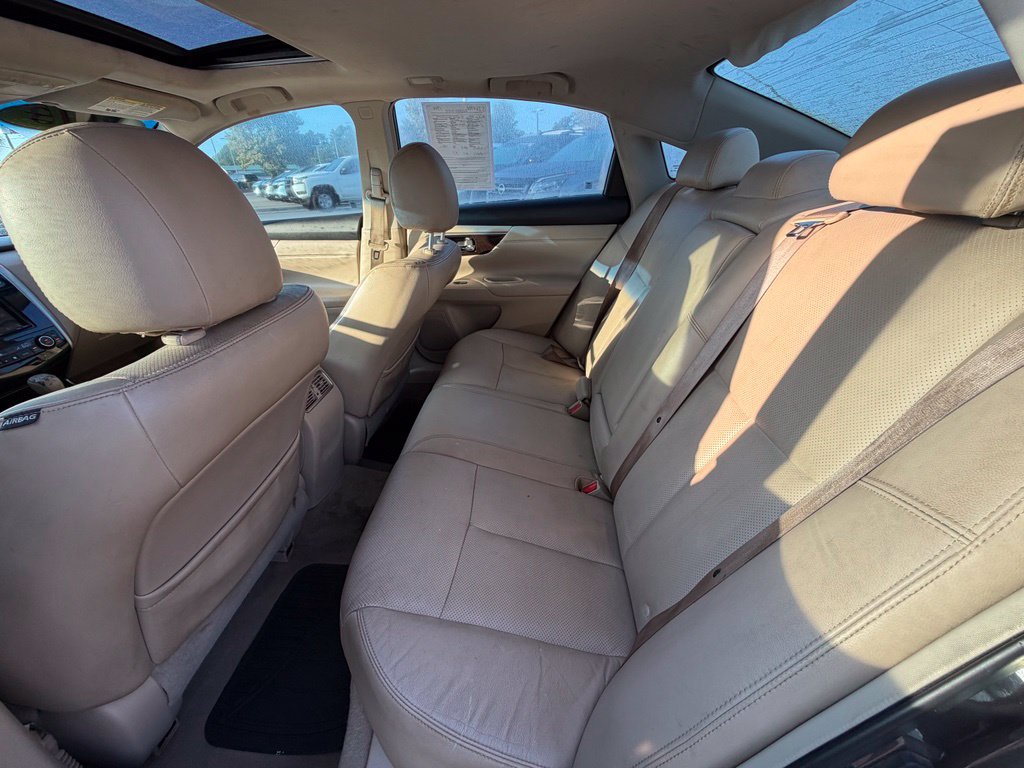 Used 2013 Nissan Altima 3.5 SL w/ Technology Pkg FWD image 23