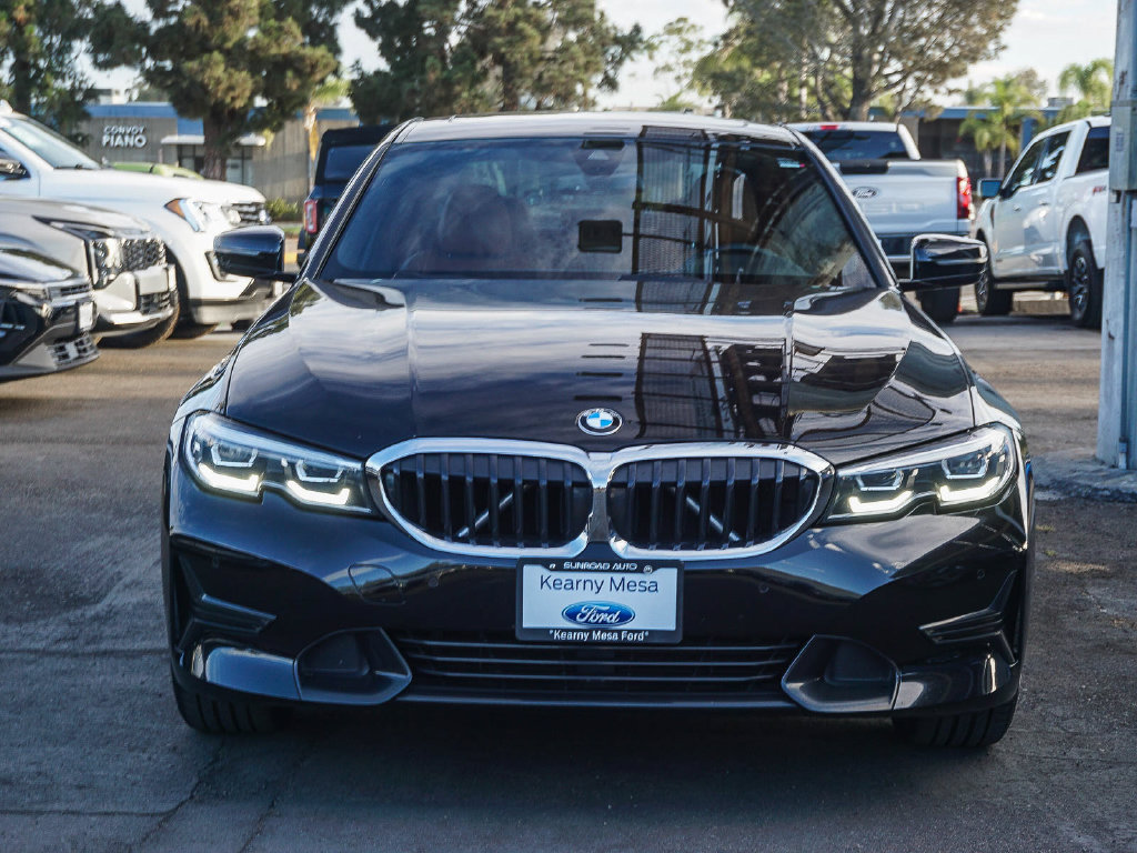 Used 2022 BMW 330i Sedan w/ Driving Assistance Package RWD image 2