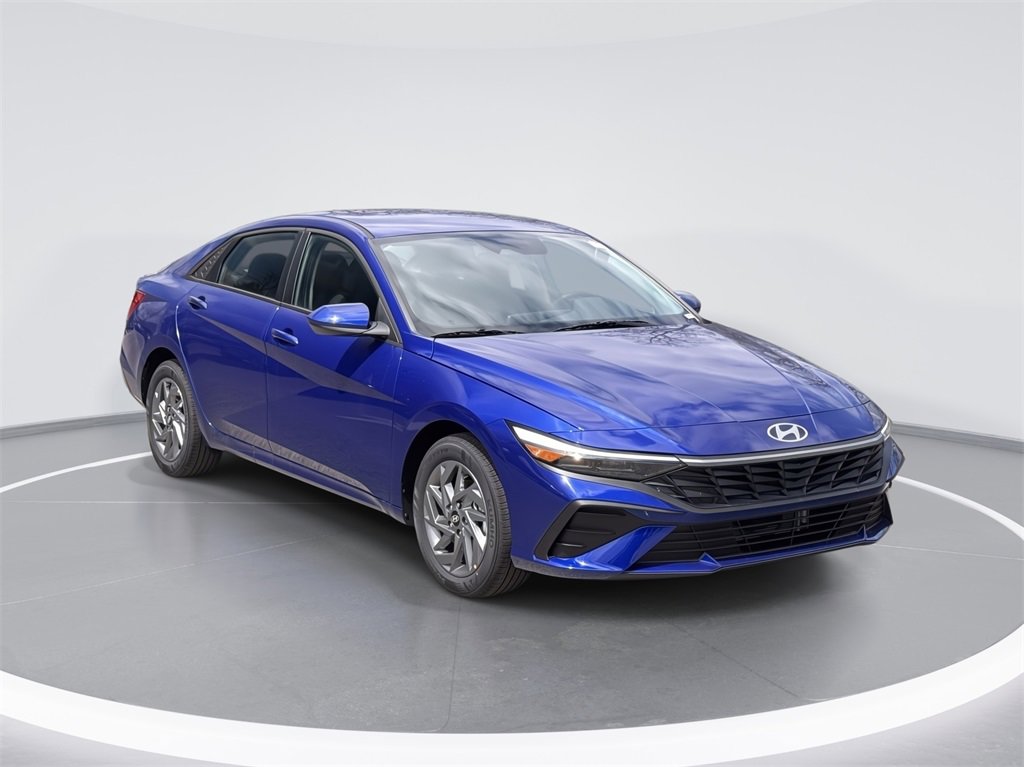 New 2025 Hyundai Elantra Blue
