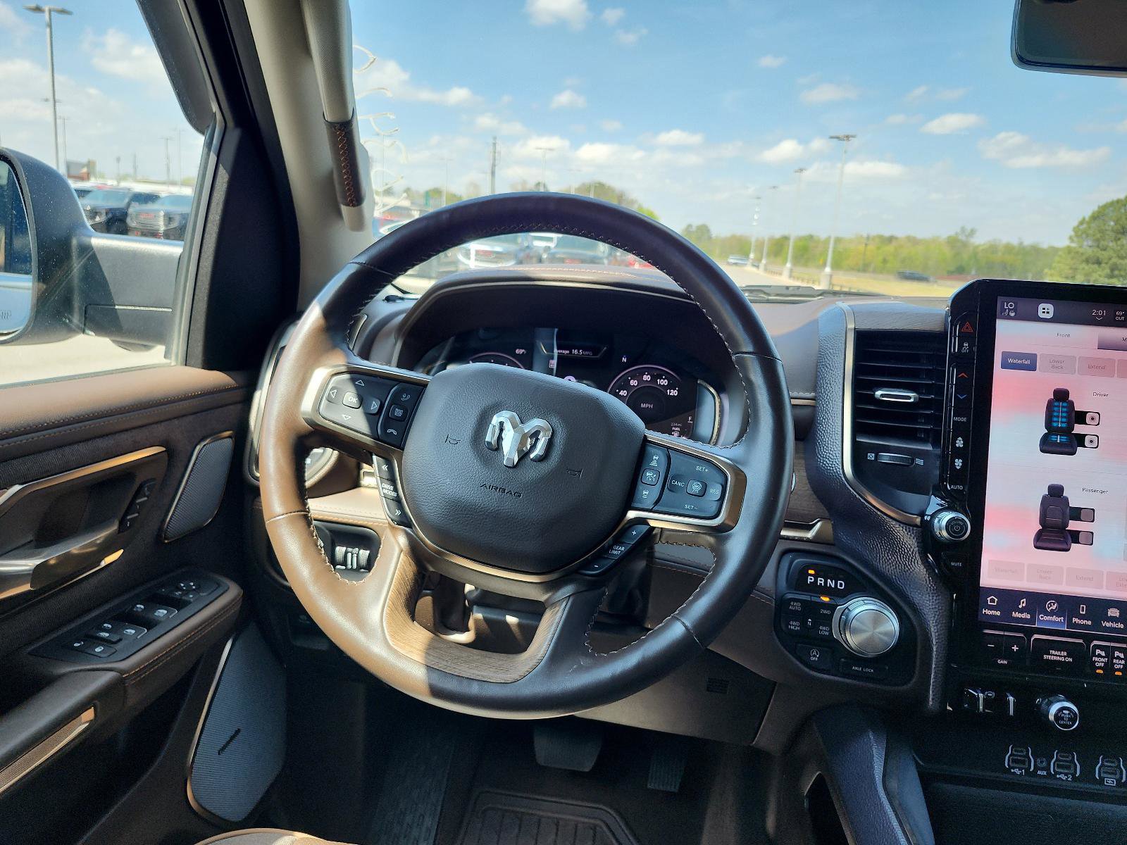 Used 2025 RAM 1500 Limited image 15