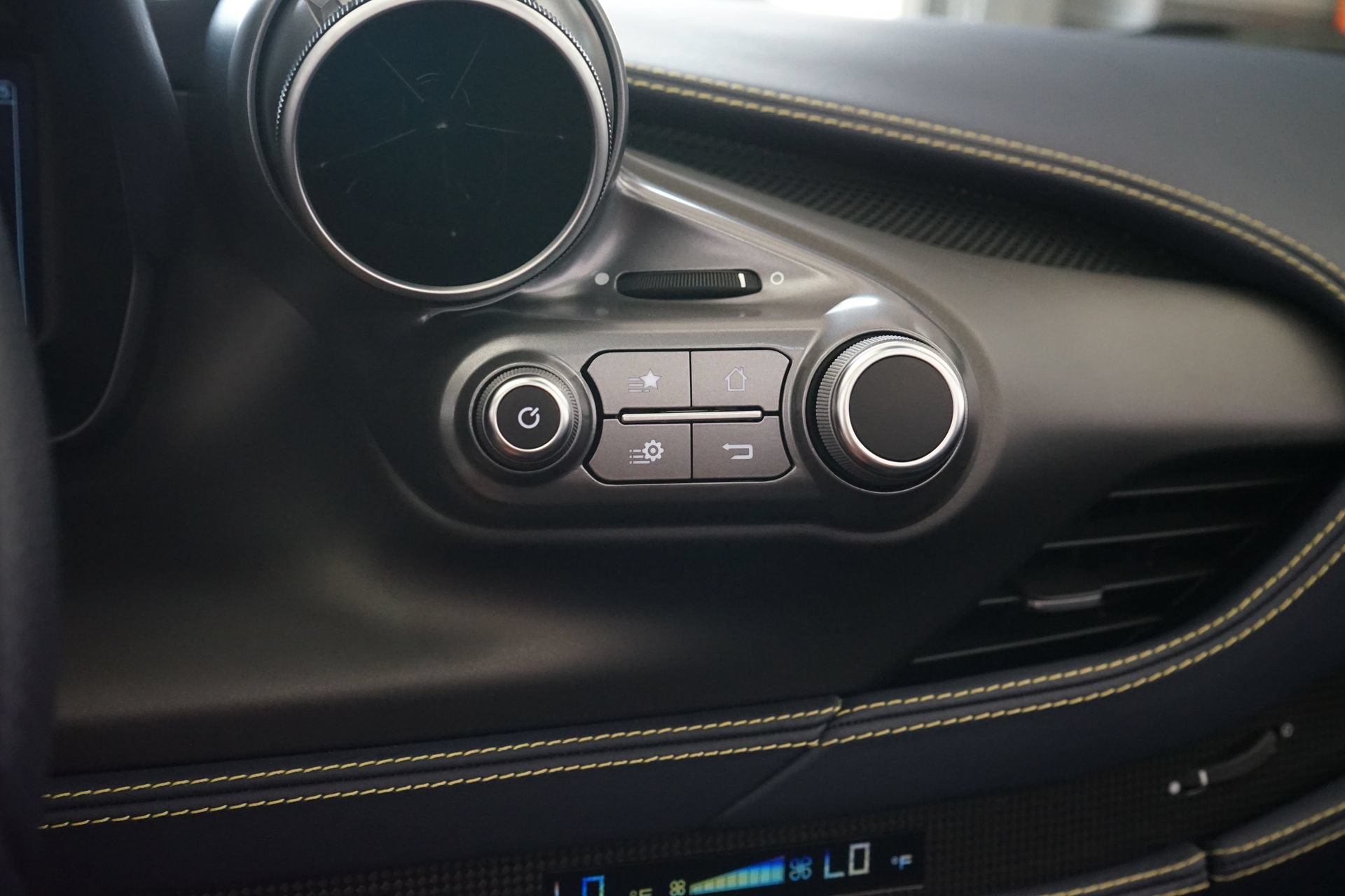 Used 2022 Ferrari F8 Tributo RWD image 29