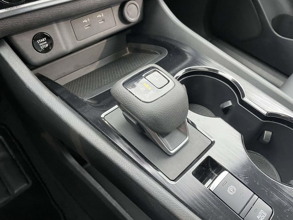 Used 2025 Nissan Rogue SV w/ SV Premium Package image 45