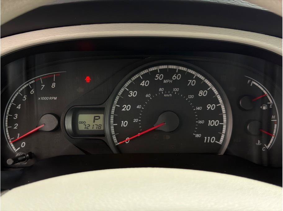 Used 2011 Toyota Sienna LE w/ Towing Pkg FWD image 16